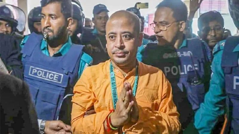আইনজীবী হত্যা মামলায় চিন্ময় কৃষ্ণ দাসকে গ্রেপ্তার দেখানোর নির্দেশ