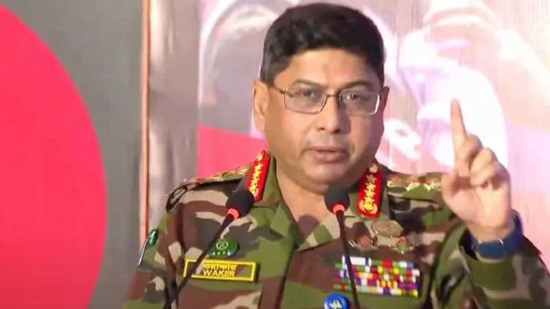সেনাবাহিনীর বিরুদ্ধে মিথ্যা তথ্য প্রচারের আশঙ্কা, শান্ত থাকার আহ্বান সেনাপ্রধানের